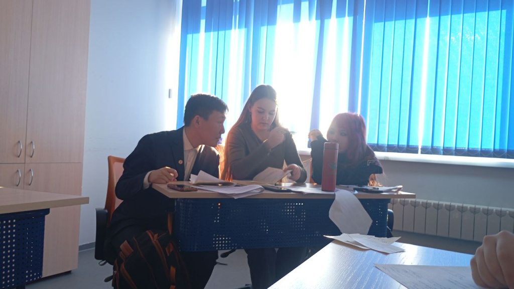 photo_5233395651813512196_y.jpg photo_5233395651813512196_y.jpg